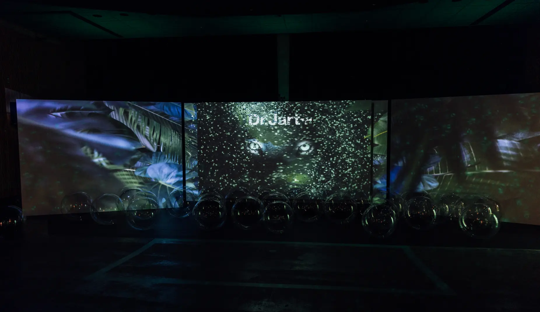 Immersive Dr.Jart+ projection installation with transparent spheres